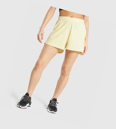 Bermudas Gymshark Pause Loose Mujer Amarillos | TAHUEDY-25