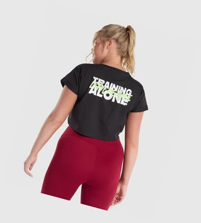 Camiseta Gymshark Entrenamiento Alone Estampados Crop Mujer Negros | VADSXMQ-71