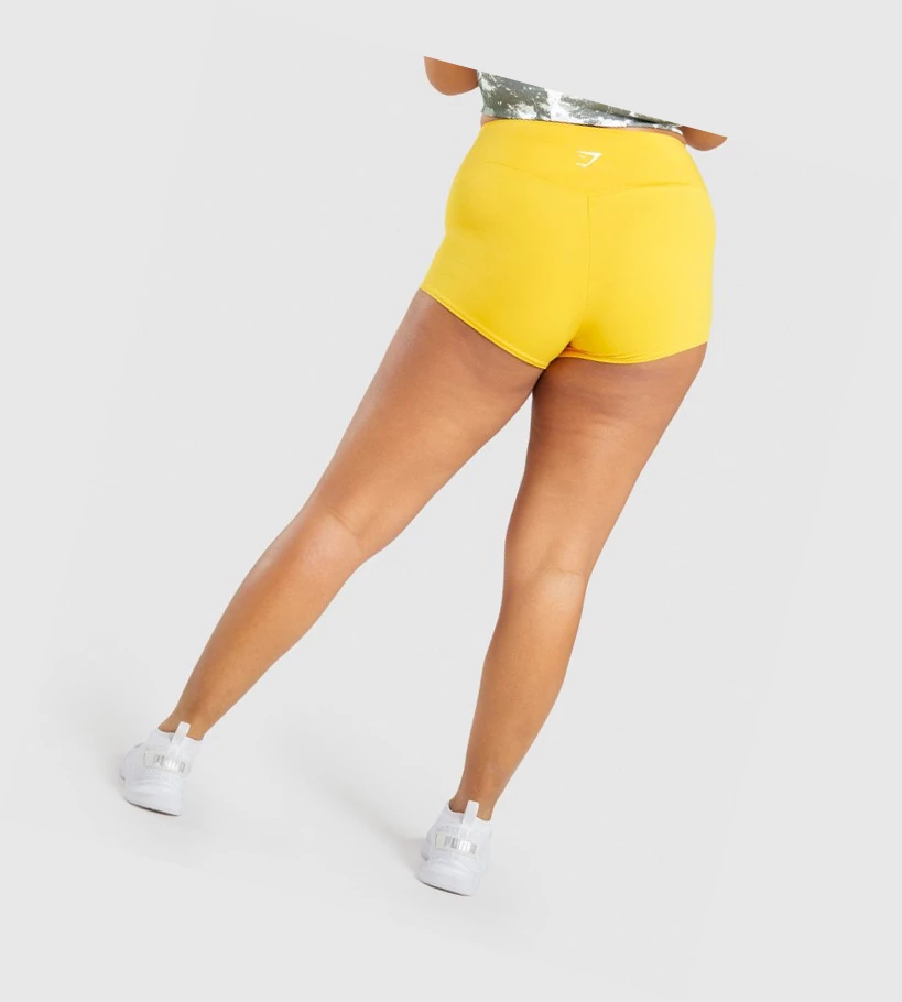 Bermudas Gymshark Entrenamiento Corta Length Mujer Amarillos | CSAVEOD-37