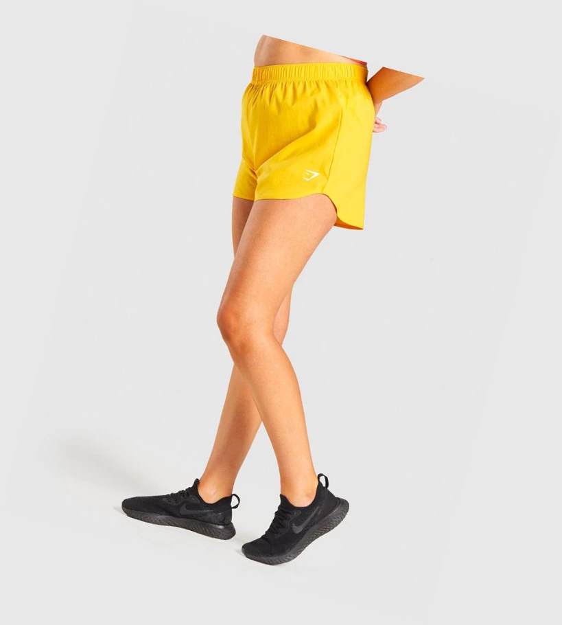 Bermudas Gymshark Essential Loose Entrenamiento Mujer Amarillos | ZHBWNEP-15