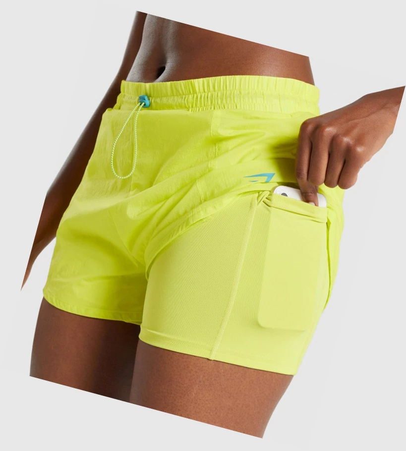 Bermudas Gymshark Pulse 2 in 1 Mujer Amarillos | QSFBNTD-01