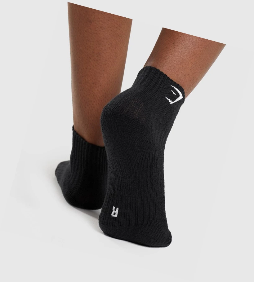 Calcetines Gymshark Sharkhead Embroidered Quarter 2pk Hombre Negros | THVNUXE-47