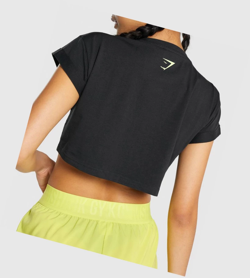 Camiseta Gymshark Animal Estampados Infill Crop Mujer Negros | ICBWFSX-62