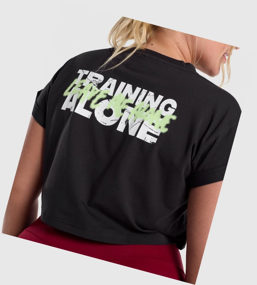 Camiseta Gymshark Entrenamiento Alone Estampados Crop Mujer Negros | VADSXMQ-71